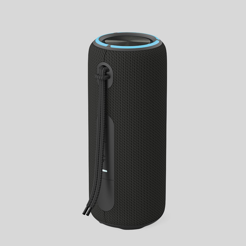 9 × 9.4 × 21 سم مكبر الصوت من القماش اللاسلكي شحن النوع C 5V / 2A Bluetooth المدى 10-30m
